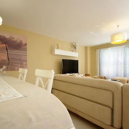 Livingtarifa Apartamento La Isla Apartment *