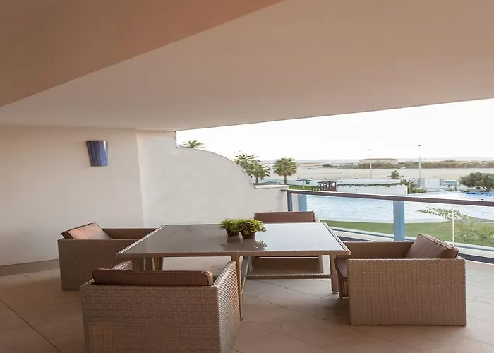 Livingtarifa Apartamento La Isla Apartment *