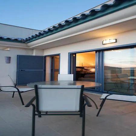 Livingtarifa Apartamento La Isla