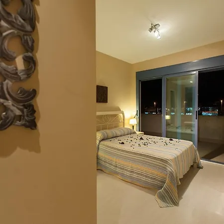 Livingtarifa Apartamento La Isla شقة تريفة